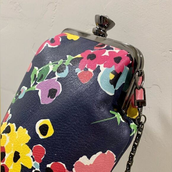 Handmade Genuine Leather Floral Print Push-lock Bucket Bag & Mink Fur Charm - Picture 11 of 16